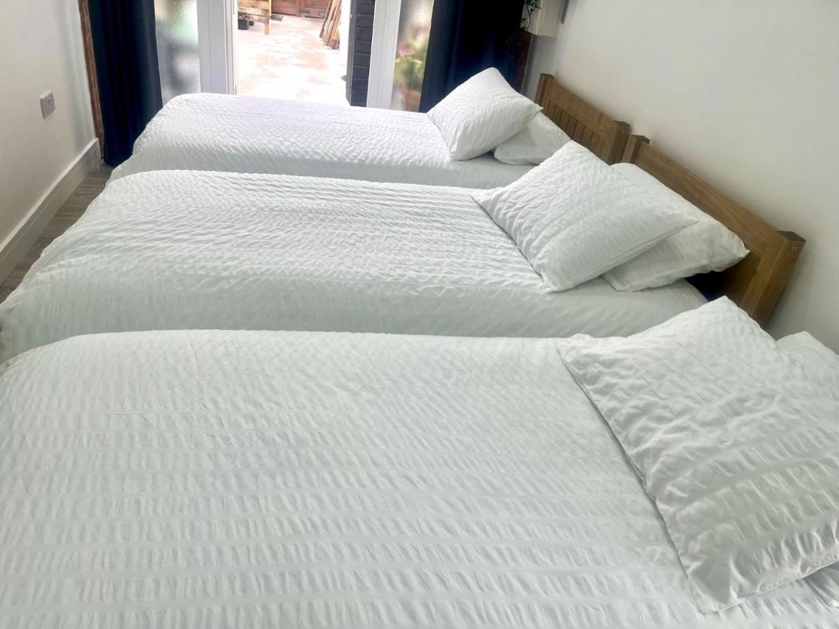 Great Near Airport - Super Host 2 Years Running! Luton (Bedfordshire)