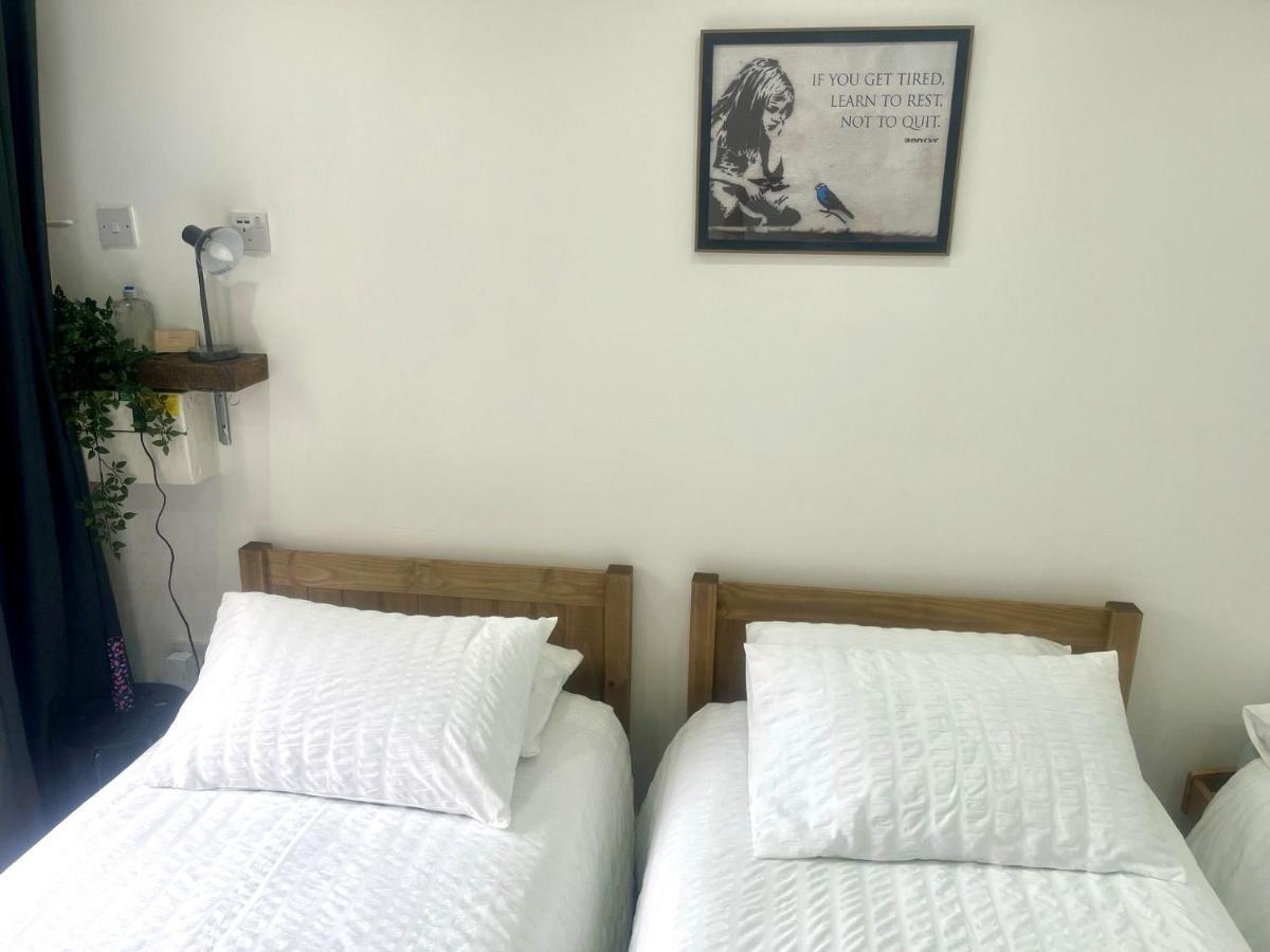 Apartment Great Near Airport - Super Host 2 Years Running!