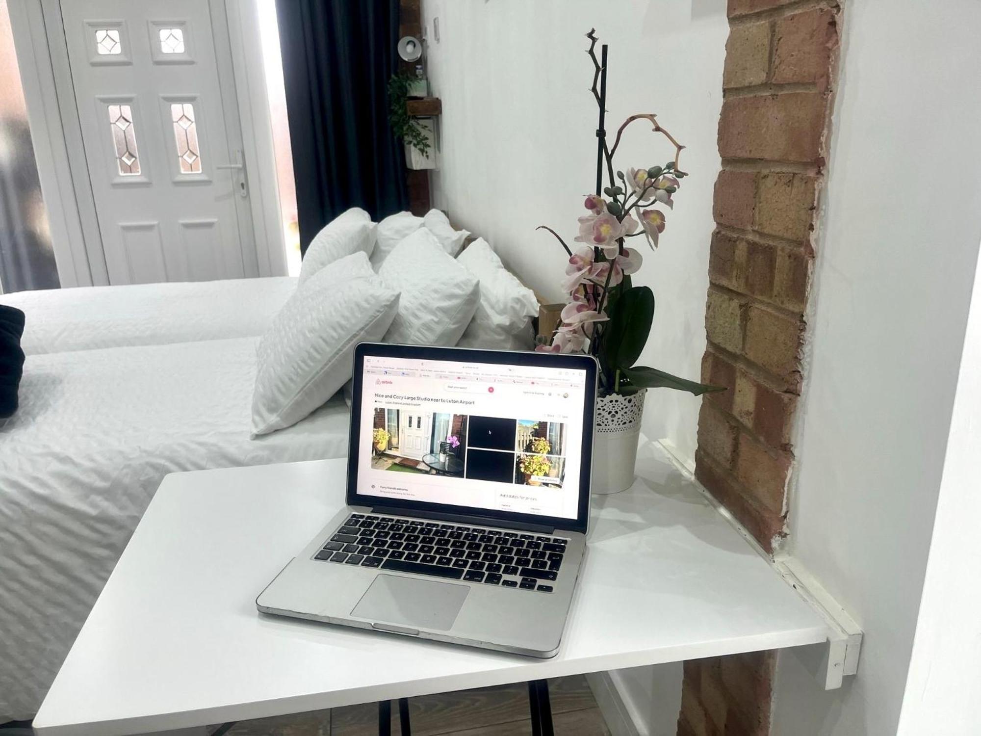 Apartment Great Near Airport - Super Host 2 Years Running!